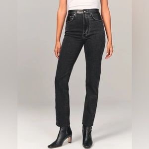 Abercrombie & Fitch Curve Love Ultra High Rise Ankle Straight Jean